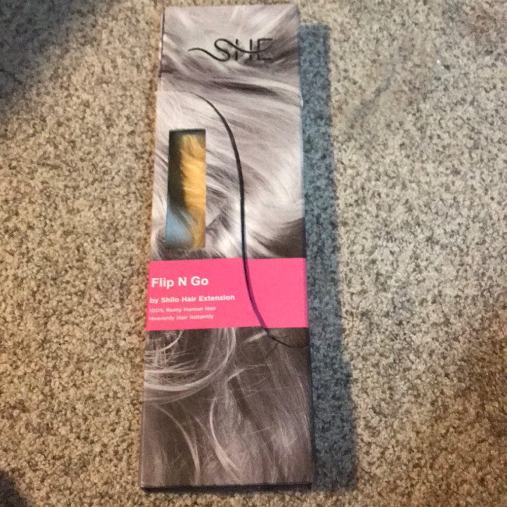 SHE Flip N Go hair extensions, 16-18”  #60 blonde